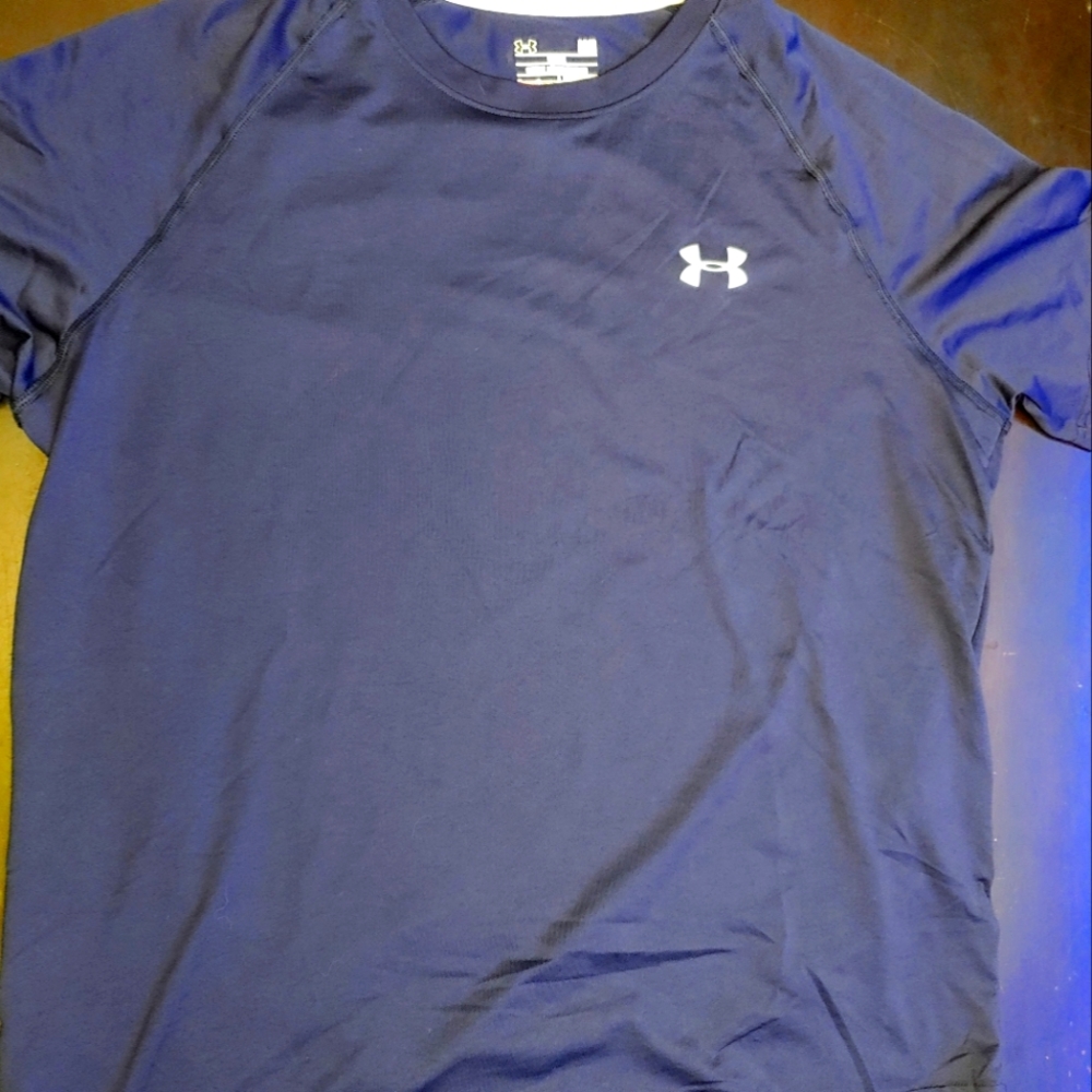 Under Armour Tshirt